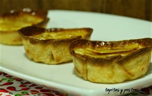 Pastelitos De Manzana.
