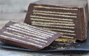 Pastel De Chocolate Y Galletas De Helado.
