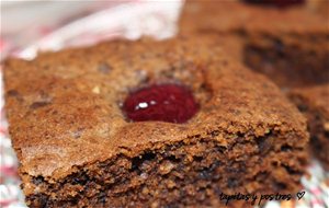 Brownie De Cerezas Y Avellanas.
