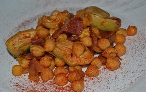 Garbanzos Con Alcachofas Y Jamón
