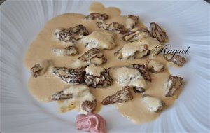 Colmenillas Rellenas De Foie Al Cava
