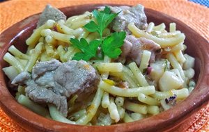 Fideos A La Cazuela Con Sepia Y Costilla
