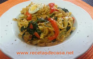 Ensalada De Pasta Y Espinaca
