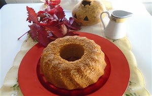 Bundt Cake De Calabaza Con Salsa De Queso
