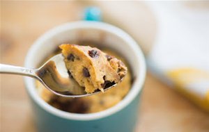 Mug cake con chispas de chocolate