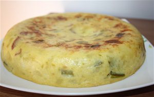 Tortilla De Patata Con Pimiento Verde, Jamón E Idiazabal (gm F)