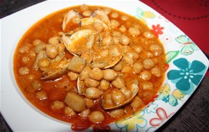 Garbanzos Con Almejas Y Calamares (gm)