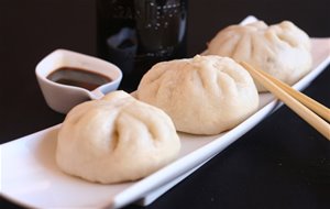 Baos Rellenos De Carne A La Cerveza
