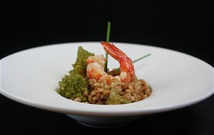 Farrotto Con Romanesco Y Gambón Al Aceite De Guindilla 
