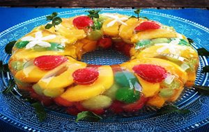 Gelatina Con Frutas Y Flores De Jazmín. Tarta Audrey Hepburn (especial Para Cumpleaños, Celebraciones Y Postres De Verano)
