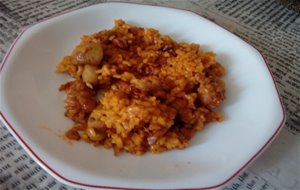 Arroz Seco Con Longanizas Y Champiñones
