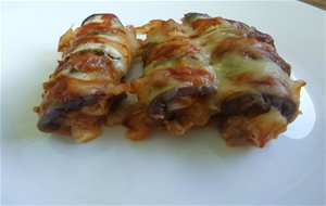 Canelones De Berenjena Con Huevo, Atún Y Tomate
