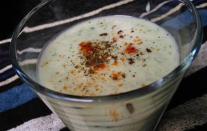 Crema Fría De Pepino Y Queso
