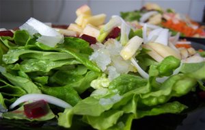 Receta: Ensalada De Raíces... Y Chorizo Criollo A La Plancha
