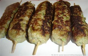 Kofta (brocheta De Carne Picada Especiada)