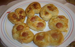 Palmeritas De Salchicha Y Queso