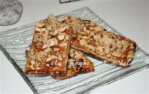 Crocante De Toffee Y Avellanas Con Galletas Saladas 
