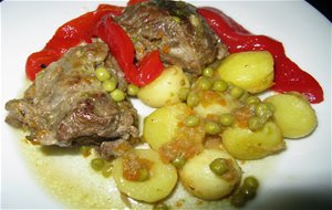 Carrilleras De Cerdo Con Patatinas 
