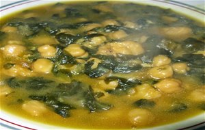 Garbanzos Con Bacalao Y Espinacas
