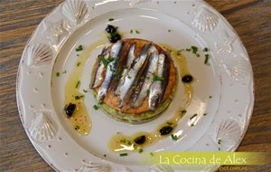 Terrina De Guacamole Y Boquerones
