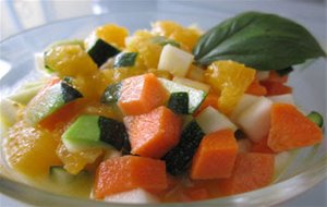 Ensalada De Calabcines Y Zanahorias Con Vinagreta De Naranja
