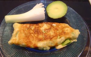 Tortilla De Aguacate Y Cebolleta
