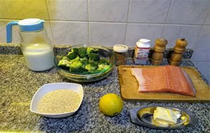 Buddha Bowl De Quinoa, Salmón Y Brócoli 
