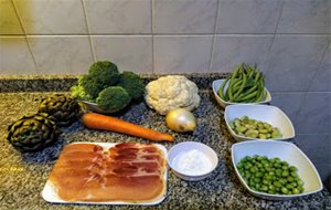 Menestra De Verduras Con Jamón 
