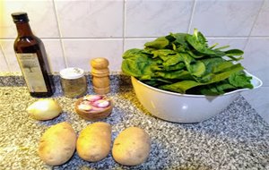 Guiso De Espinacas Y Patatas
