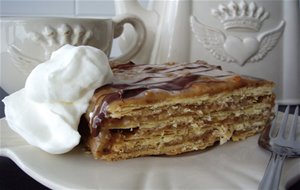 Pastel De Hojaldre Y Café
