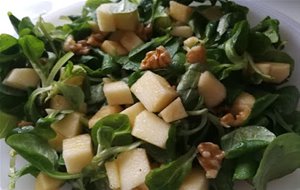 Ensalada De Canónigos Y Manzana
