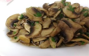 Champiñones Salteados, Receta Fácil
