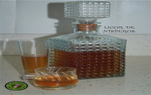 Licor De Nísperos Casero
