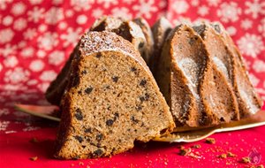 Bundt Cake De Turrón Suchard Con Oreos
