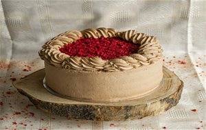 Tarta Muerte Por Chocolate Con Mermelada De Frutos Rojos
