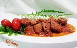 Lomo En Salsa De Pimientos Y Tomates Secos Dulces
