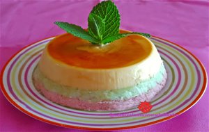 Flan De Frutas Tricolor
