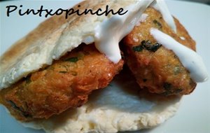 Pan De Pitta Con Falafel Y Salsa De Yogurt Sin Gluten
