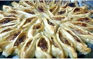 Manté (comida De Armenia)
