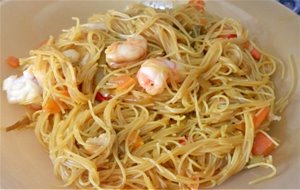 Pancit Bihon (plato De Filipinas)
