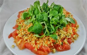 Ensalada De Canónigos Y Tomate A La Moruna
