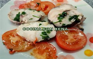 Merluza En Cama De Tomate, En Baúl Lékué, En Microondas
