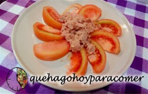 Ensalada De Tomate Y Atún
