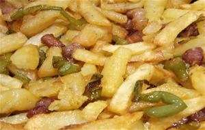 Patatas Camperas Con Pimiento Y Bacon