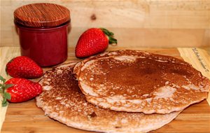 Creps Especiales Sin Gluten Con Coco Y Mermelada De Fresas Casera