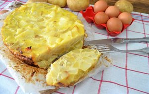 TORTILLA DE PATATAS CON CEBOLLLA