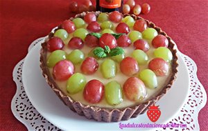 Tarta De Uvas Y Crema De Vino Dulce
