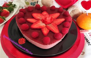 Tarta San Valentín De Fresas  Y Yogur
