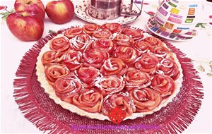 Tartaleta De Rosas De Manzana Y Crema Pastelera
