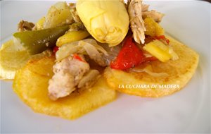 Pollo Con Alcachofas Y Verduras
